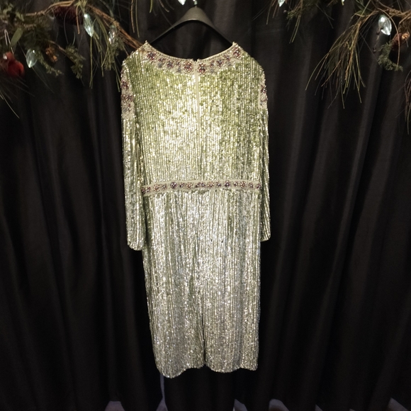 Beautiful sequence dress - Picture 8 of 15